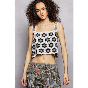 POL Handmade Crochet Floral Square Neck Cropped Cami